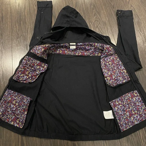 Nike 6.0 Women’s Black Hooded Jacket | Floral Lined | Size Small - Picture 7 of 7